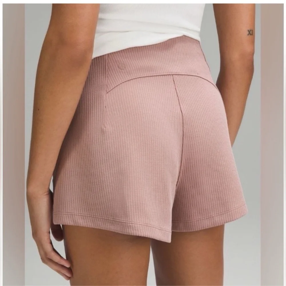 Lululemon Ribbed Softstreme High-Rise Short 2